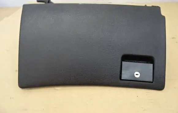Audi 80 90 B3 Glove box