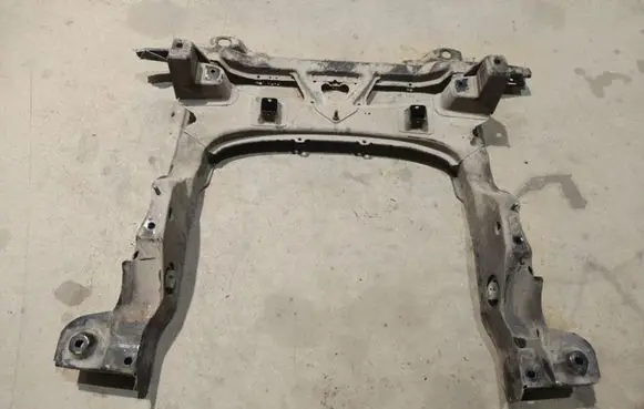 Mercedes-Benz A W169 Front subframe