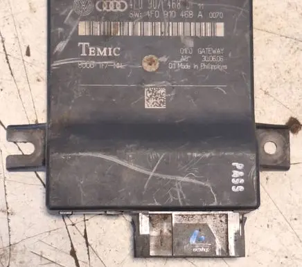 Audi A6 S6 C6 4F Gateway control module 4F0910468A 4F0907468D