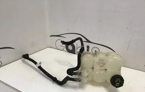 Ford Explorer VI Coolant expansion tank/reservoir L1M38A080AD L1M38A365CAC M1M38W005AAA