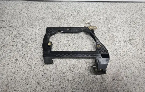 BMW 7 E38 Rear door exterior handle/bracket 51228245346