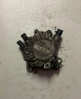 Mitsubishi Outlander Vacuum pump 03G145209D 131011
