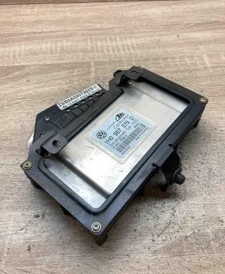 Volkswagen Golf III ABS control unit/module 1H0907379D