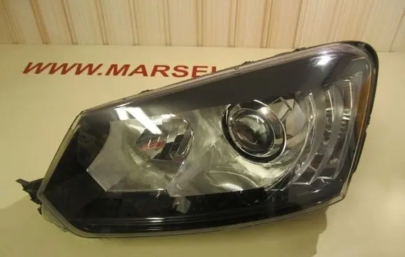 Skoda Yeti (5L) Headlight/headlamp 5L1941015C
