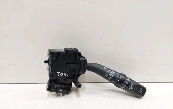 Toyota Avensis T250 Wiper control stalk 173654