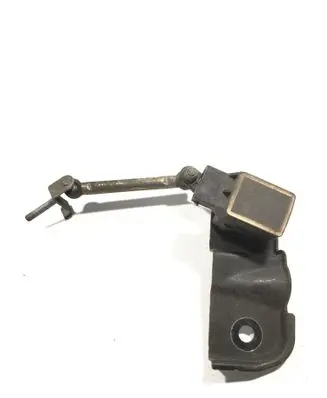Mercedes-Benz S W221 Air suspension front height level sensor A2213270240