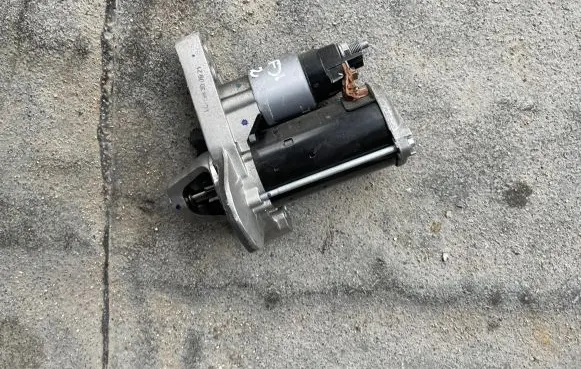 Nissan Qashqai Starter motor 233006UB0B