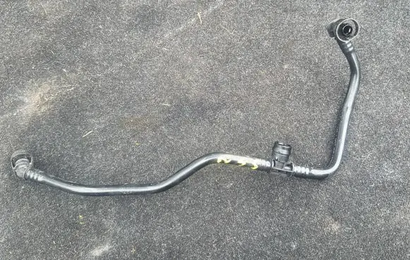 BMW 4 F32 F33 Vacuum line/pipe/hose 7604938