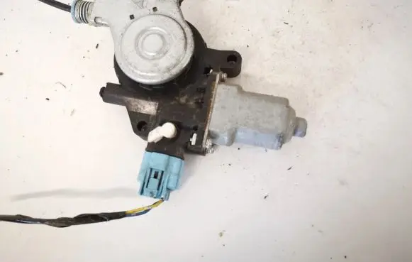 Honda FR-V Front door window regulator motor