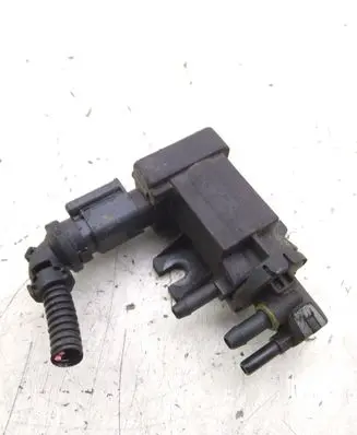 Citroen DS5 Turbo solenoid valve 9674084680