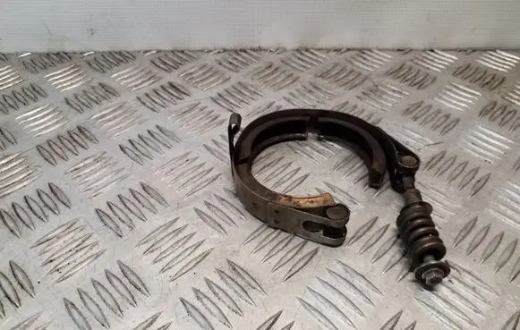 Volvo XC60 Muffler pipe connector clamp 31293372