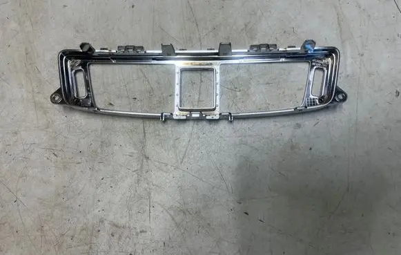Mercedes-Benz CLS C218 X218 Center console decorative trim 08199Z01