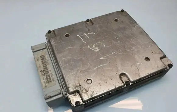 Ford Fiesta Engine control unit/module 98FB12A650PA LPE827