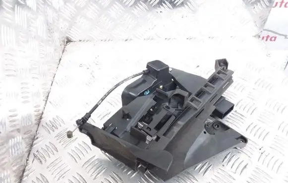 Ford Focus C-MAX Rear door lock 3M51R266B31AB 9240007 FA11B09V