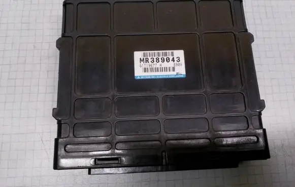 Mitsubishi Space Wagon Gearbox control unit/module MR389043