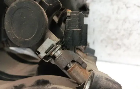 Peugeot 207 Fuel injector