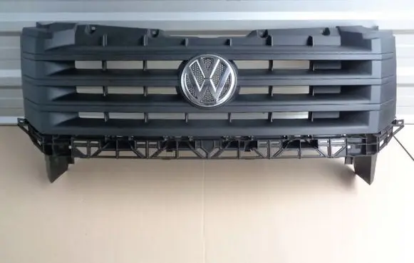 Volkswagen Crafter Front bumper upper radiator grill