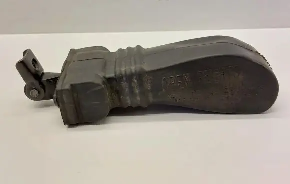 Audi A4 S4 B8 8K Front door check strap stopper 8K0837267B