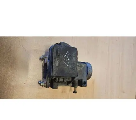 BMW 5 E34 Mass air flow meter 1286615 0280202082