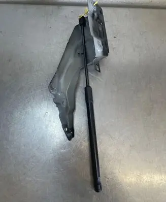 Audi Q5 SQ5 FY Fender mounting bracket 