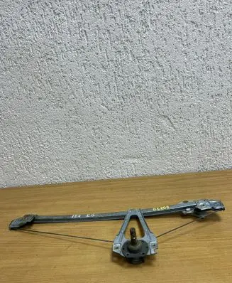 Mercedes-Benz E W124 Rear door window regulator with motor D6809