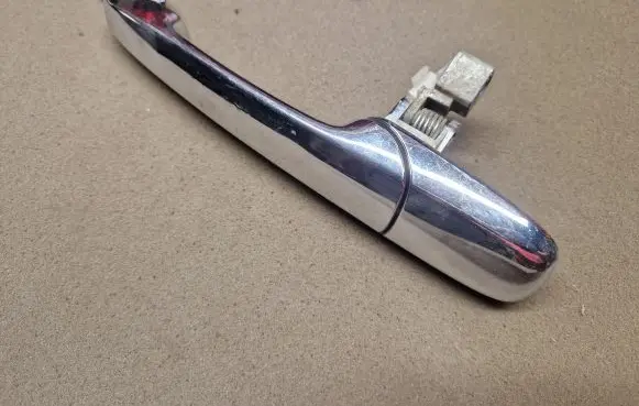 Mazda BT-50 Rear door exterior handle