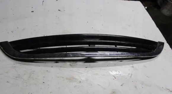 Mini One - Cooper R50 - 53 Front bumper upper radiator grill 1364CM3