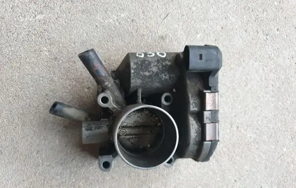 Seat Ibiza II (6k) Throttle valve 030133062C 0280750095