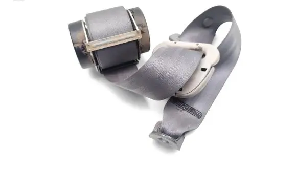 Toyota Hilux (AN10, AN20, AN30) Rear seatbelt 73360-0K050 48474-G1WD