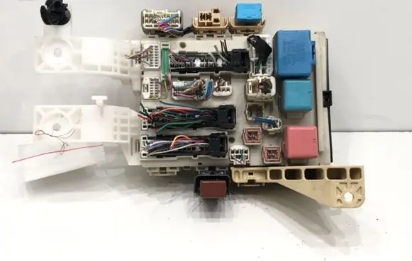 Toyota Yaris Other control units/modules 82730-0D260