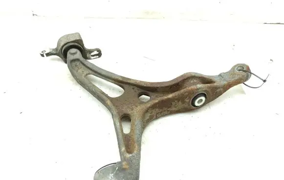 Mercedes-Benz R W251 Front lower control arm/wishbone 00006L008106
