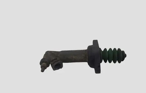 Volkswagen Caddy Clutch master cylinder 81581301