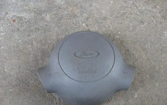 Ford Ka Steering wheel airbag