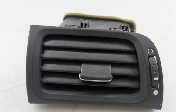 Honda Accord Dashboard side air vent grill/cover trim 77630TL0