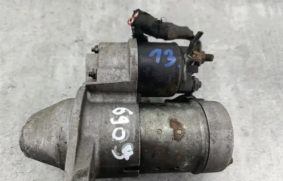 Opel Astra H Starter motor