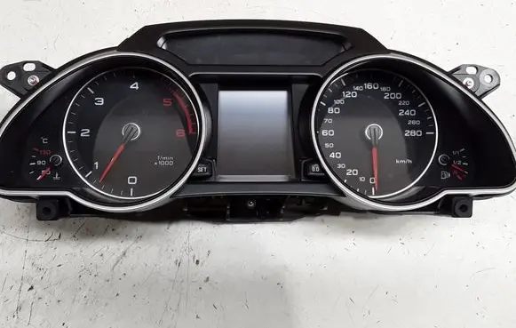 Audi A5 8T 8F Speedometer (instrument cluster) 8T0920933A