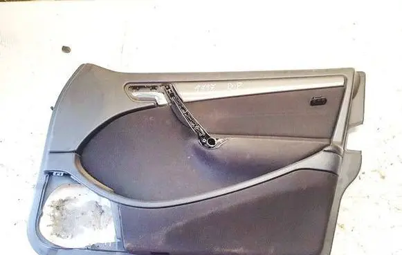 Mercedes-Benz C W202 Front door card panel trim k112g101