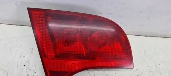 Audi A4 S4 B7 8E 8H Tailgate rear/tail lights 8E9945093