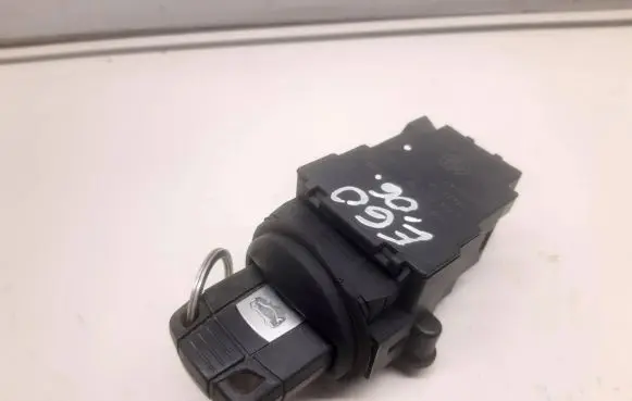 BMW 5 E60 E61 Ignition lock 6954722 10862510 1579