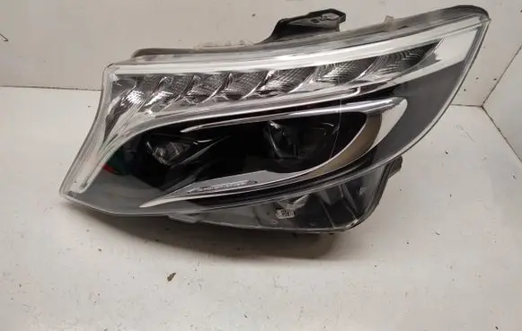 Mercedes-Benz Vito Viano W447 Headlight/headlamp A4479061401.