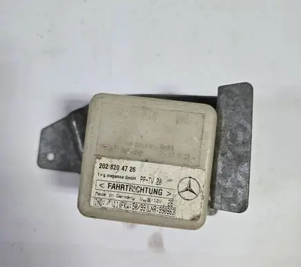 Mercedes-Benz E W124 Alarm control unit/module 2028204726 990863