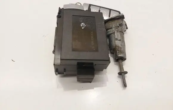Volkswagen PASSAT B6 Ignition lock 3C0905843R