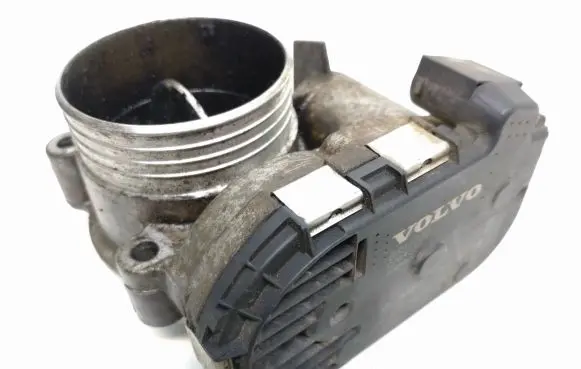 Volvo XC70 Throttle valve 8692720 07W422 0281002701