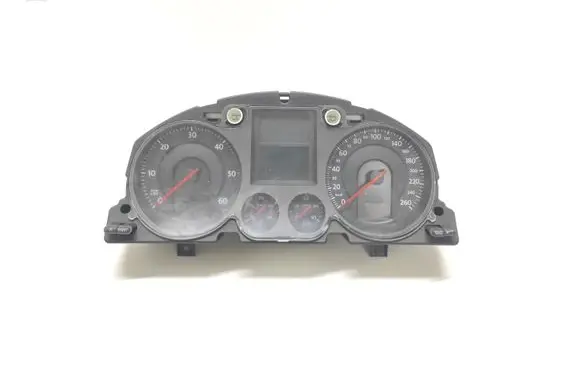 Volkswagen PASSAT B6 Speedometer (instrument cluster) 3C0920860N A2C53242427