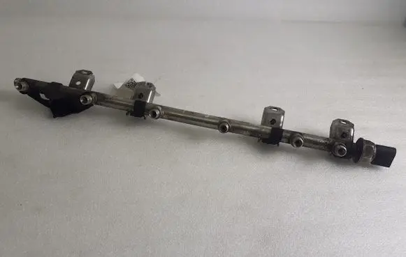 BMW 3 E92 E93 Fuel main line pipe 4549612 733410191