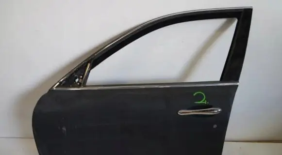 Maserati Quattroporte Front door