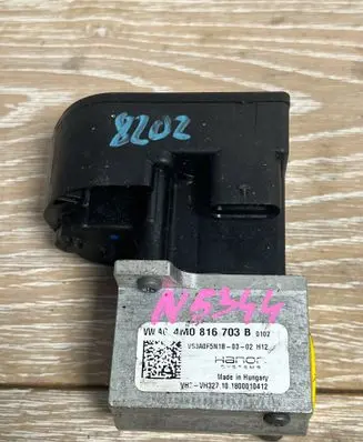 Volkswagen Crafter Air conditioning (A/C) expansion valve 4M0816703B