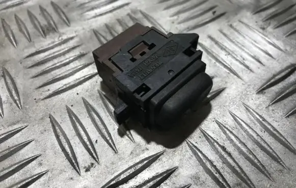Renault Laguna I Electric window control switch