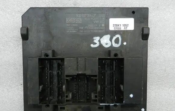 Volkswagen Tiguan Engine control unit/module 5Q0937084CP 5Q0937084