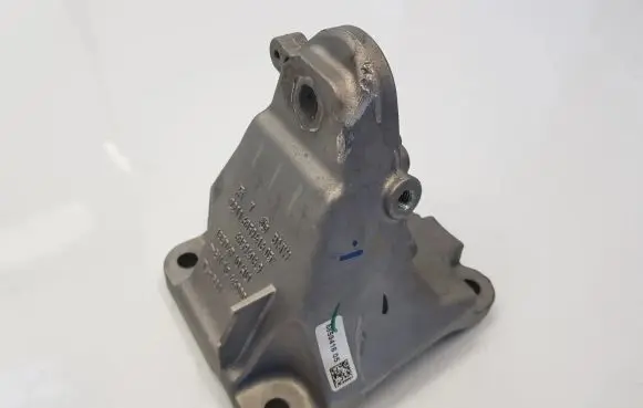 BMW 1 F20 F21 Engine mount bracket